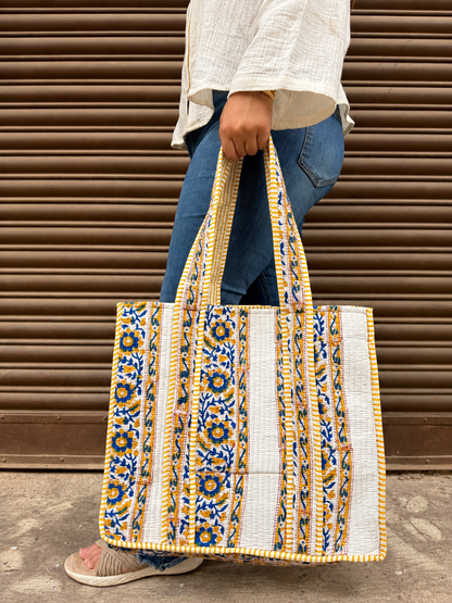 Everywhere Tote in Sunlit Garden